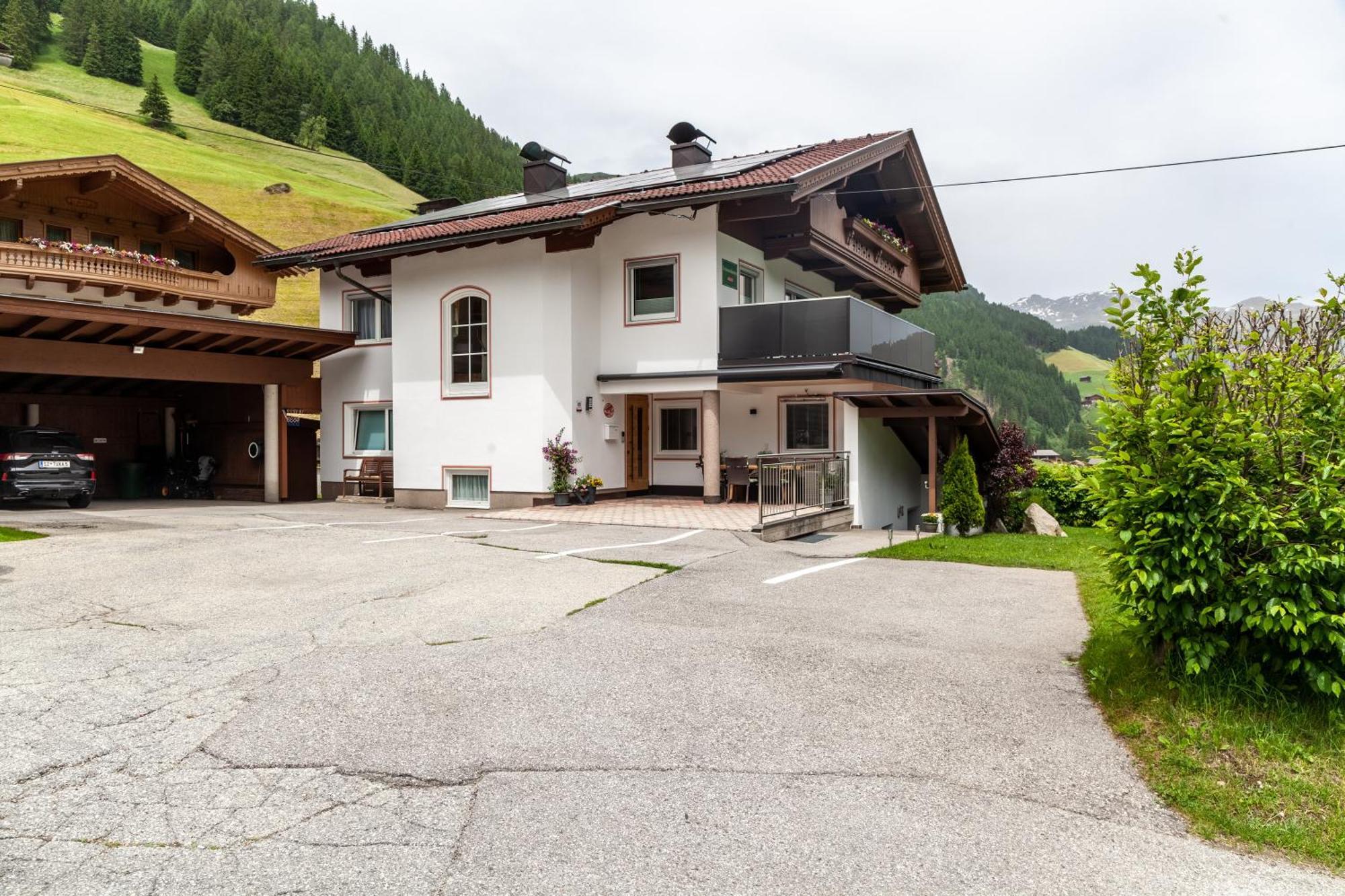 Haus Alpenheim Apartment 3 Tux Exteriér fotografie
